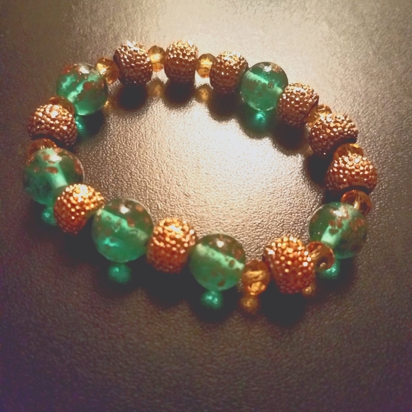 Jewelry - Picture 1 of 1